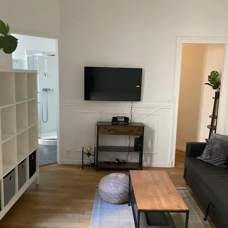 Chic Saint Germain Des Pres Apartment